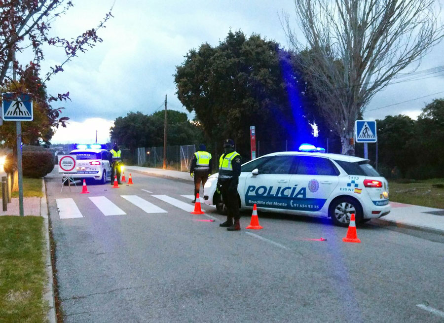 Detenidos 'in fraganti' los autores de varios robos de piezas de coches en Boadilla