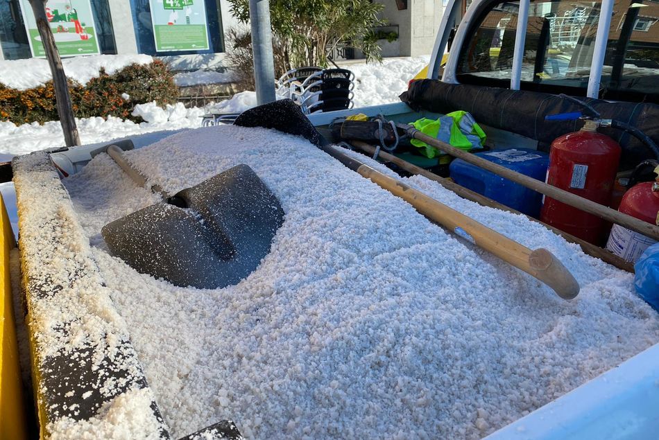 El Ayuntamiento de Boadilla del Monte repartirá 100 toneladas de sal entre los vecinos para combatir las heladas El Ayuntamiento de Boadilla del Monte repartirá 100 toneladas de sal entre los vecinos para combatir las heladas