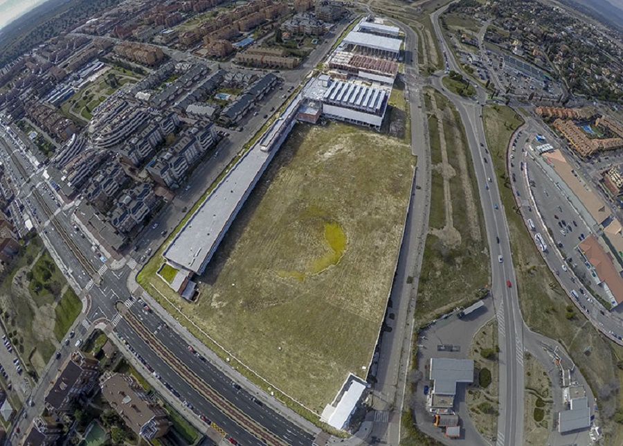 Los campos de fútbol del Condesa de Chinchón, más cerca.