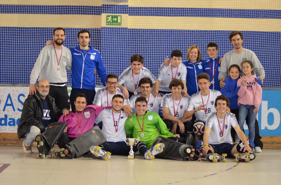 Los equipos de hockey patines, rodando al éxito