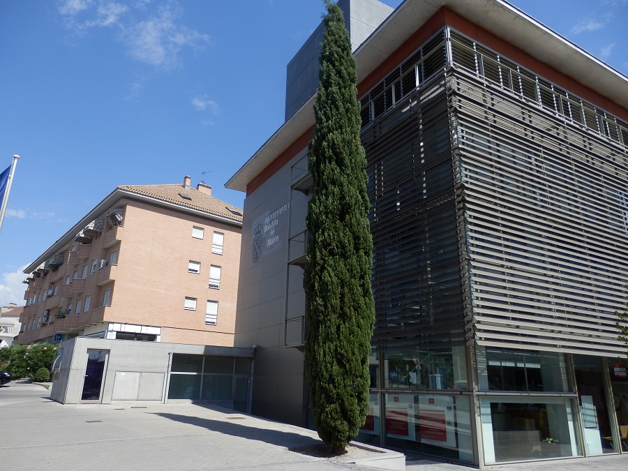 Minuto de silencio por el fallecido en El Prat.