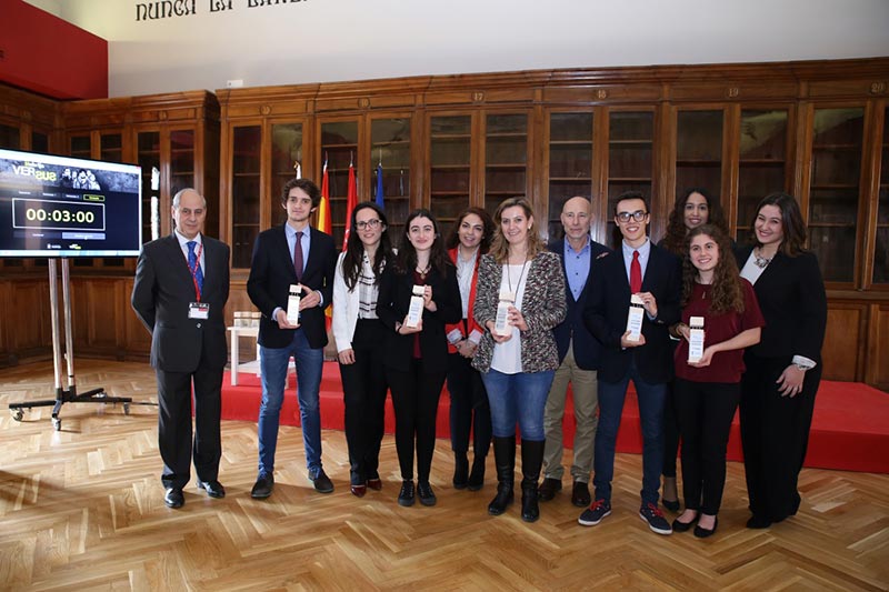 Colegio Virgen de Europa ganadores del Debate Versus de la Universidad de Nebrija