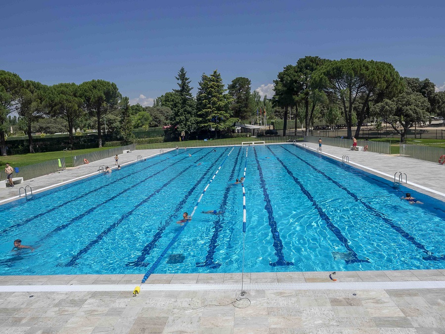 Abiertas las piscinas del polideportivo Ángel Nieto.