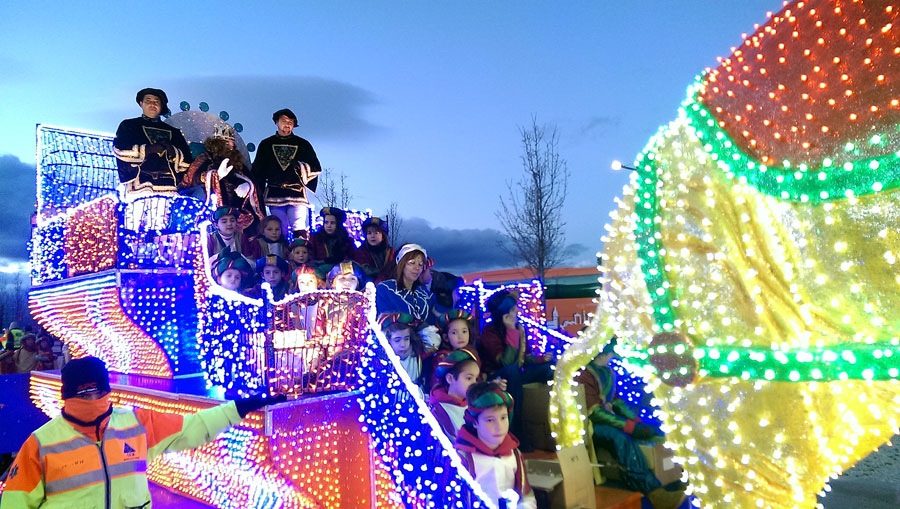 Más de 700 personas participarán en la cabalgata de Reyes de este año en Boadilla del Monte.