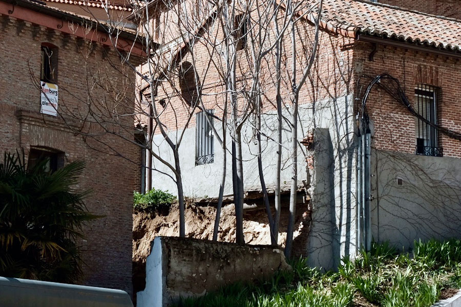 Demolición de dos casas en el casco