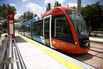 Piden mejorar Metro Ligero y reducir precios.