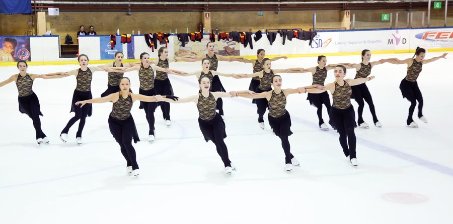 Patinaje sincronizado sobre hielo Team Mirum Majadahonda