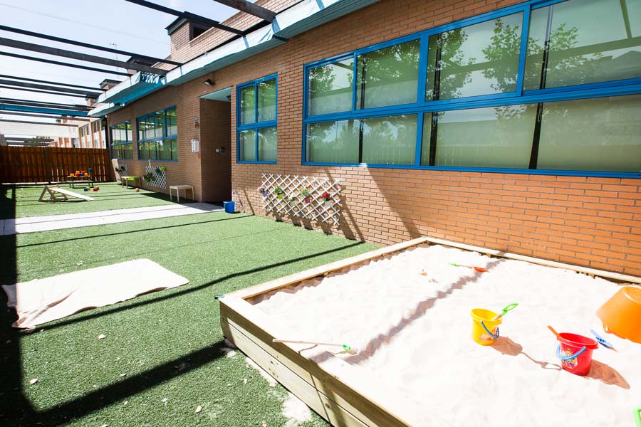 Patio de Montessori Village Boadilla 