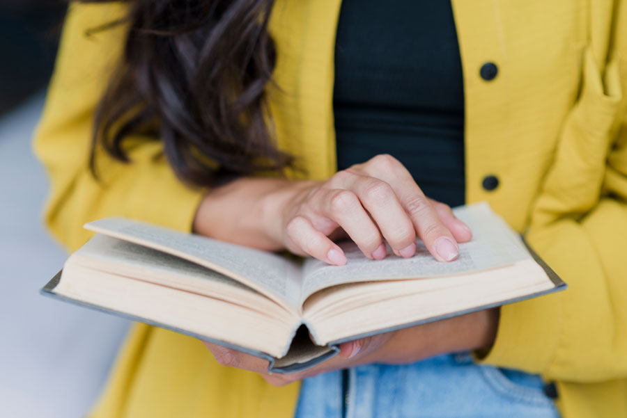 Tertulia literaria sobre Almudena Grandes en Boadilla del Monte