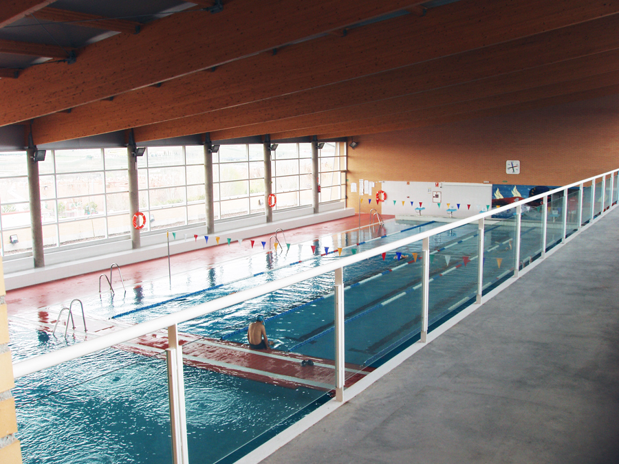 La piscina cubierta municipal reabre sus puertas 