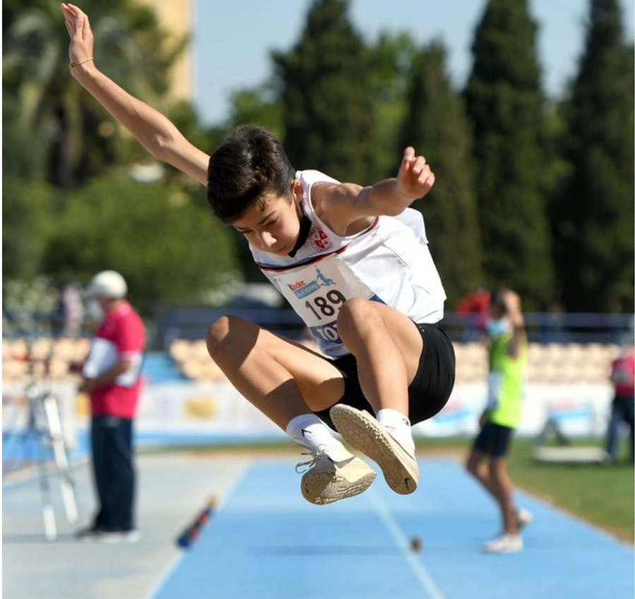 Colegio Mirabal: un alumno consigue la plata en el Campeonato de Madrid de Triatlones