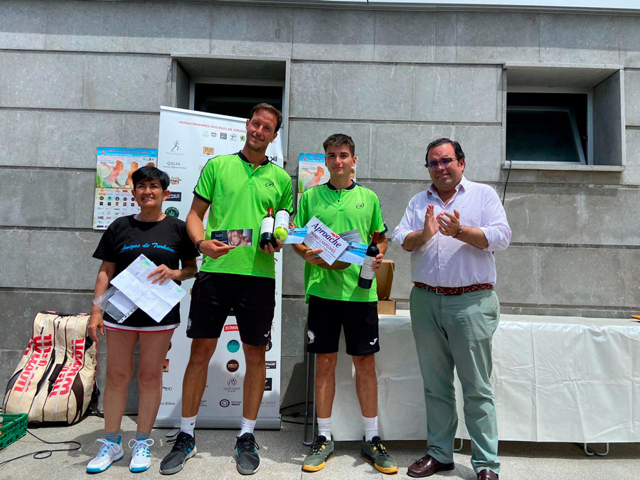 Éxito total del torneo de pádel Cirugía en Turkana celebrado en Boadilla