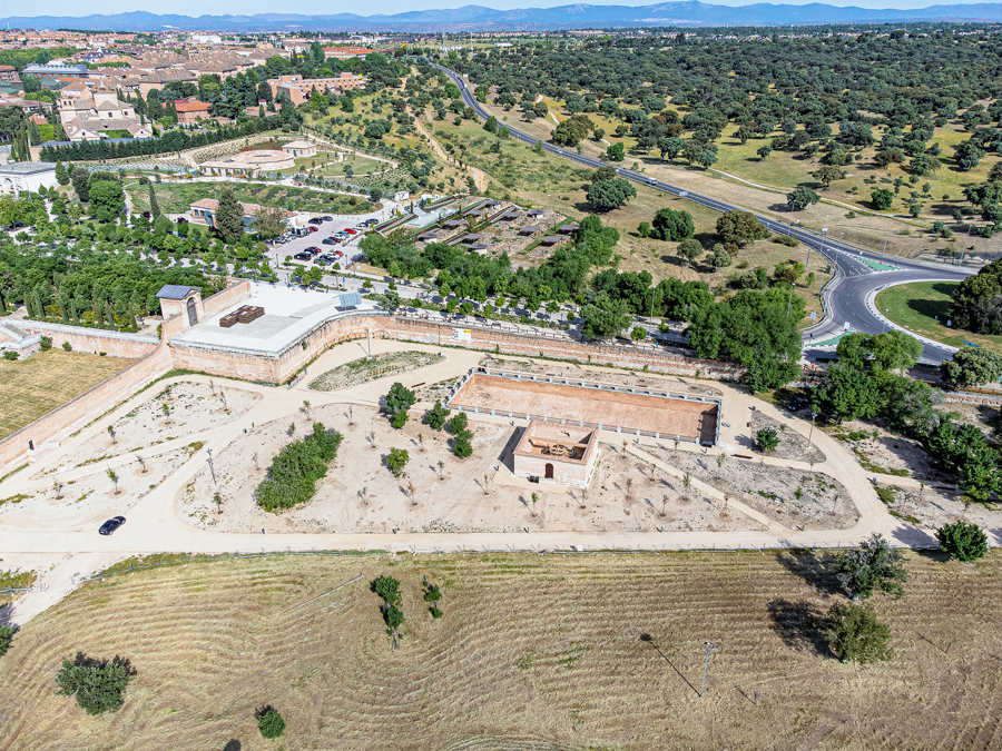  Inauguración del estanque y noria del palacio en Boadilla del Monte