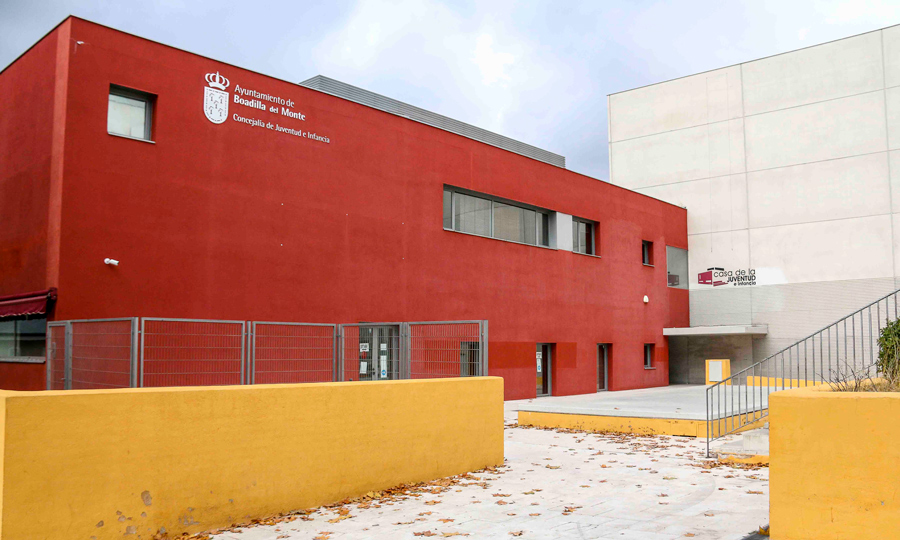 Salas de estudio para menores en la Casa de la Juventud de Boadilla del Monte