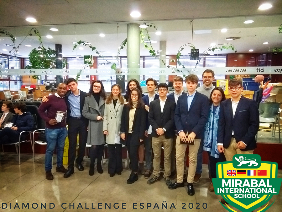 Tres equipos del Mirabal, finalistas en una competición de emprendedores.