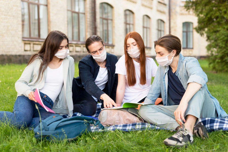 Estas becas están destinadas a jóvenes entre 16 y 30 años que quieran retomar su formación tras abandonar los estudios. El plazo acaba el viernes, 24 de septiembre, y la solicitud puede presentarse telemáticamente y, con cita previa, también presencial. 