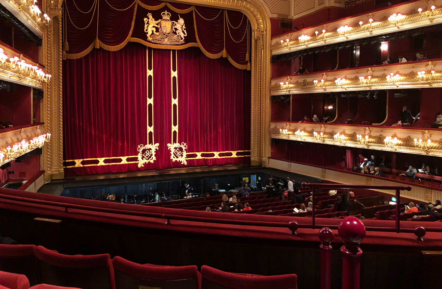 La Comunidad de Madrid acerca la ópera a más de 800 estudiantes de Educación Secundaria pública La Comunidad de Madrid acerca la ópera a más de 800 estudiantes de Educación Secundaria pública