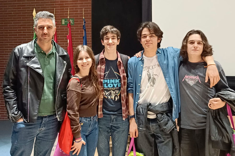 El colegio Quercus de Boadilla del Monte obtiene dos premios en la Olimpiada Filosófica de Madrid