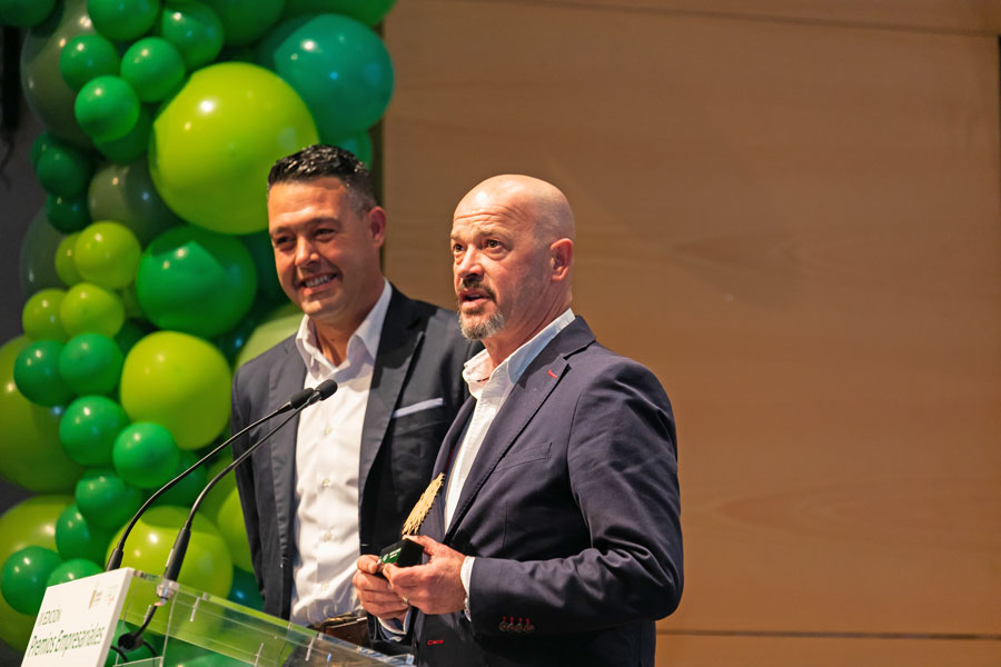 Premio Espacio Crecer y Avanzar: Comercial Ben-Car.
