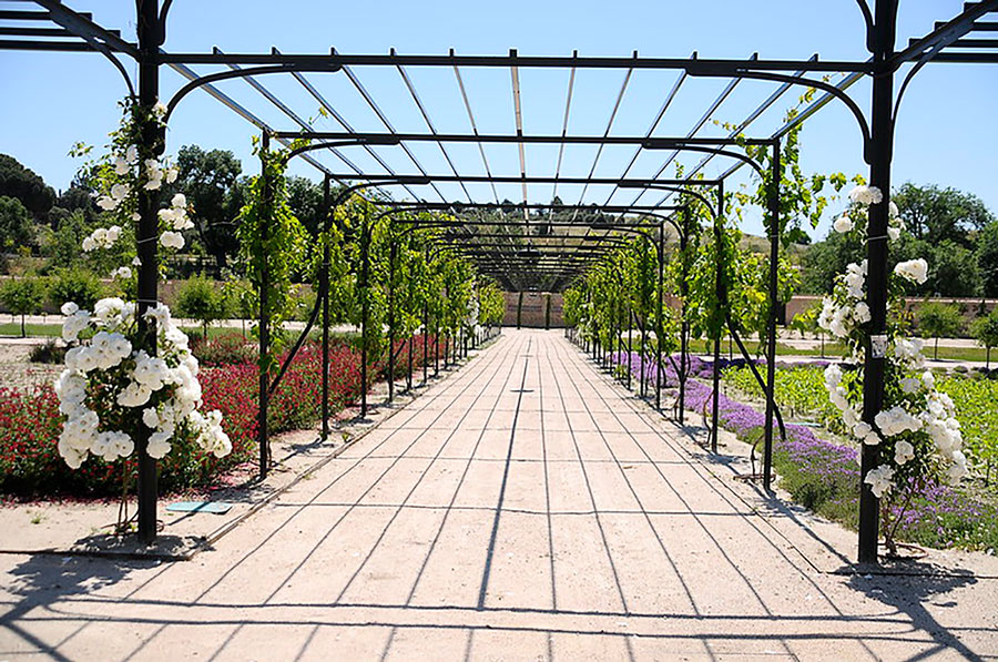 Se reabren parques, además de las huertas y jardines del palacio