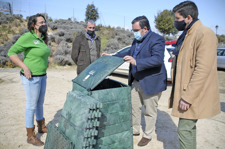 El Ayuntamiento de Boadilla del Monte facilita compostadoras a los vecinos de las urbanizaciones históricas