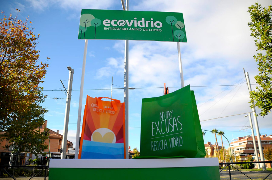 Boadilla del Monte colabora con la campaña 'Recicla vidrio y reforesta'