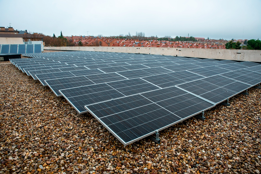 Placas solares en edificios municipales de Boadilla del Monte