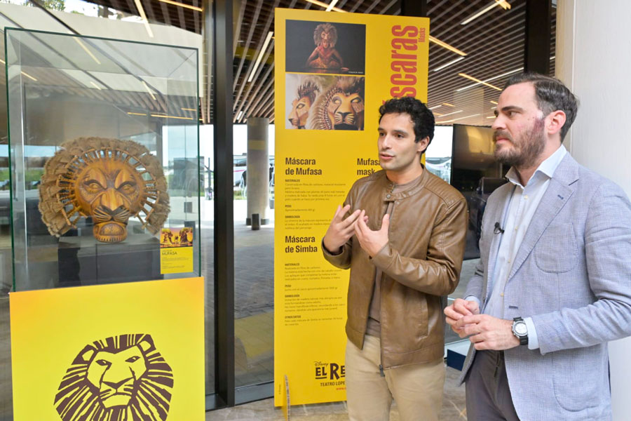 Exposición del musical El Rey León en LaFinca Grand Café
