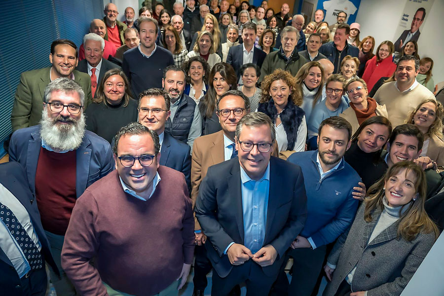 El secretario general del PP de Madrid, Alfonso Serrano, visita la sede del partido en Boadilla del Monte