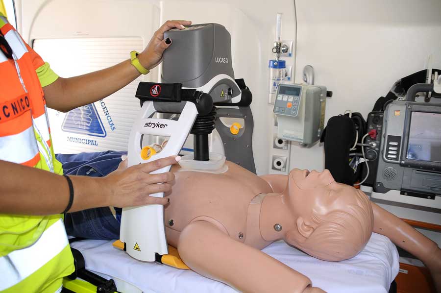 Las dos ambulancias de Boadilla, equipadas con cardiocompresores automáticos 