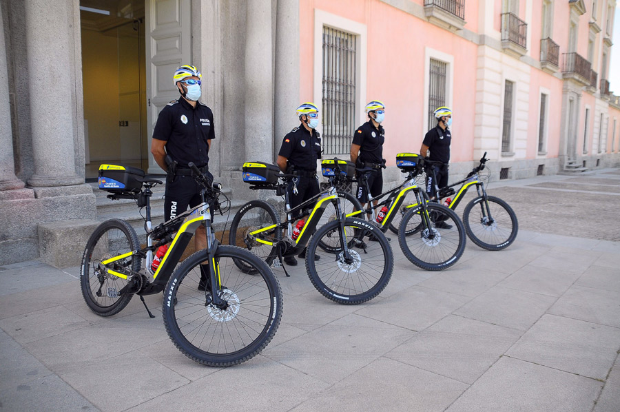 La Policía Local de Boadilla del Monte suma cuatro bicicletas eléctricas para patrullar.