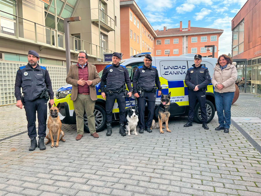 La Unidad Canina de la Policía Local de Boadilla del Monte incorpora una furgoneta