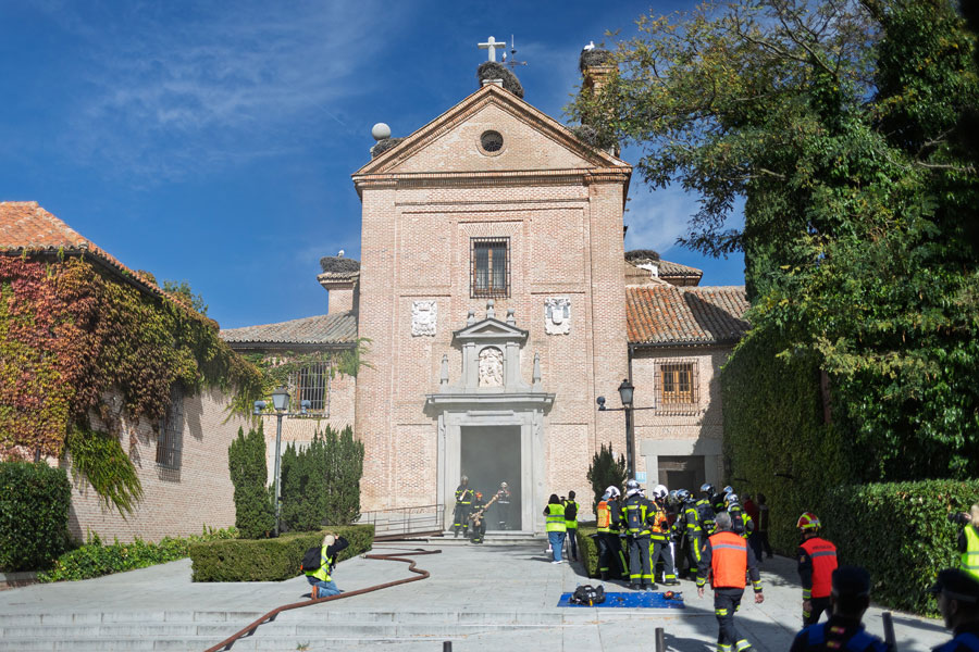 La Comunidad de Madrid realiza un simulacro de incendio en la iglesia del Antiguo Convento de Boadilla del Monte