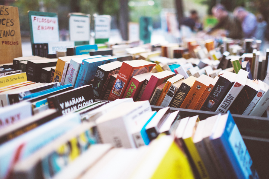 9 de febrero, mercadillo solidario de libros