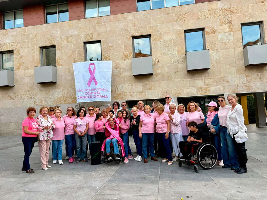 Boadilla del Monte se suma al Día Mundial contra el Cáncer de Mama.