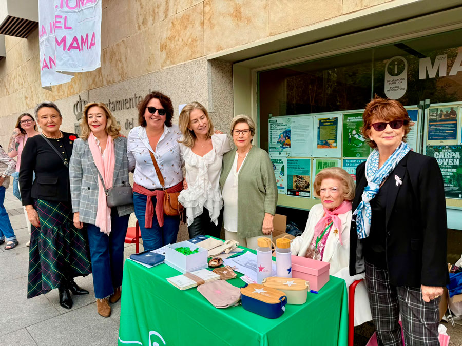 Boadilla del Monte se suma al Día Mundial contra el Cáncer de Mama. Boadilla del Monte se suma al Día Mundial contra el Cáncer de Mama.
