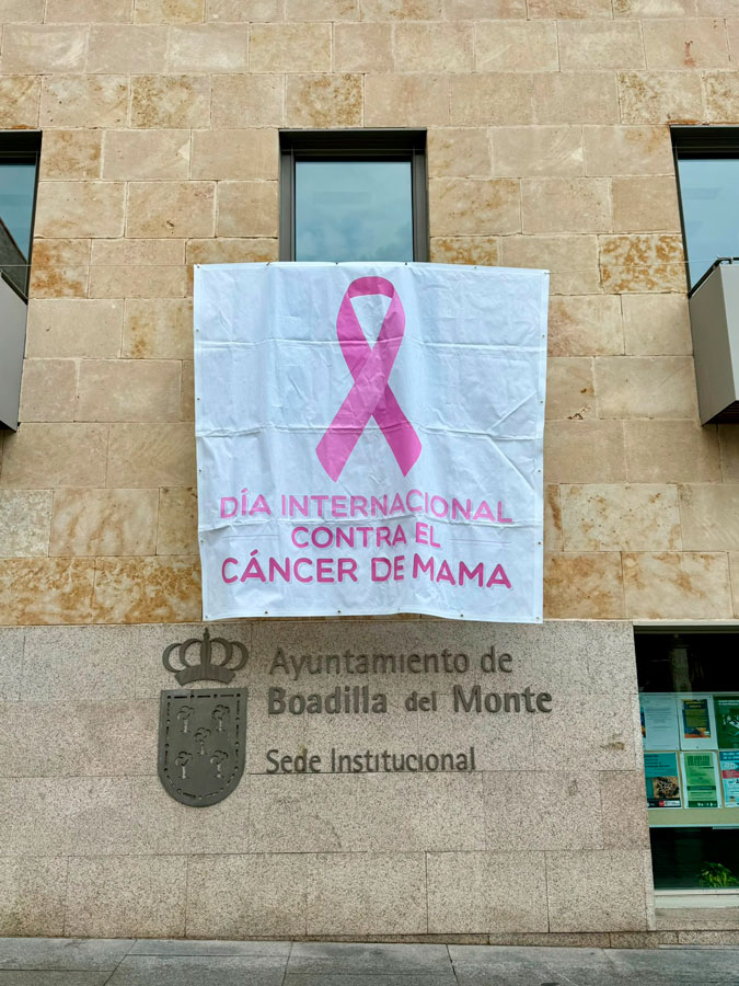 Boadilla del Monte se suma al Día Mundial contra el Cáncer de Mama Boadilla del Monte se suma al Día Mundial contra el Cáncer de Mama