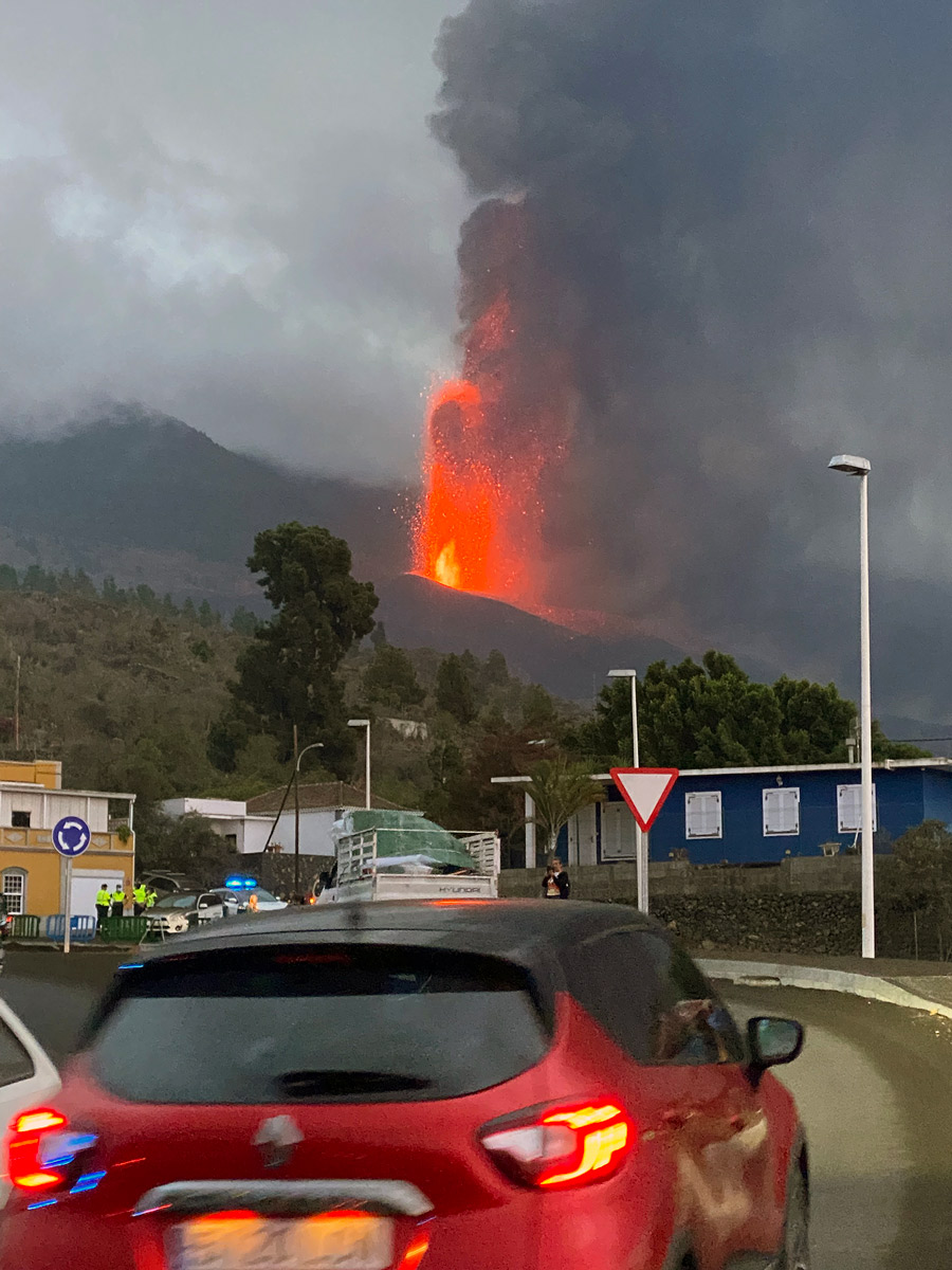 María y Felipe, dos vecinos de Boadilla testigos del volcán de La Palma