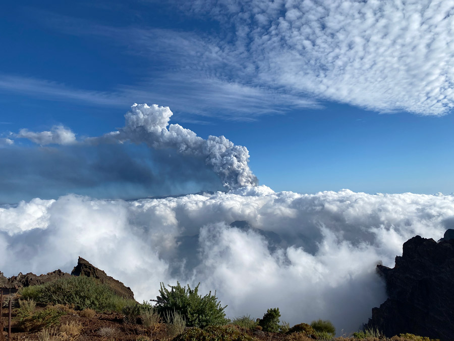 María y Felipe, dos vecinos de Boadilla testigos del volcán de La Palma