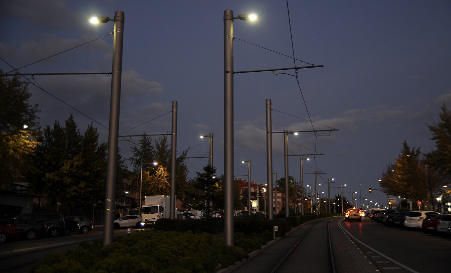 La iluminación del Metro Ligero se queda encendida