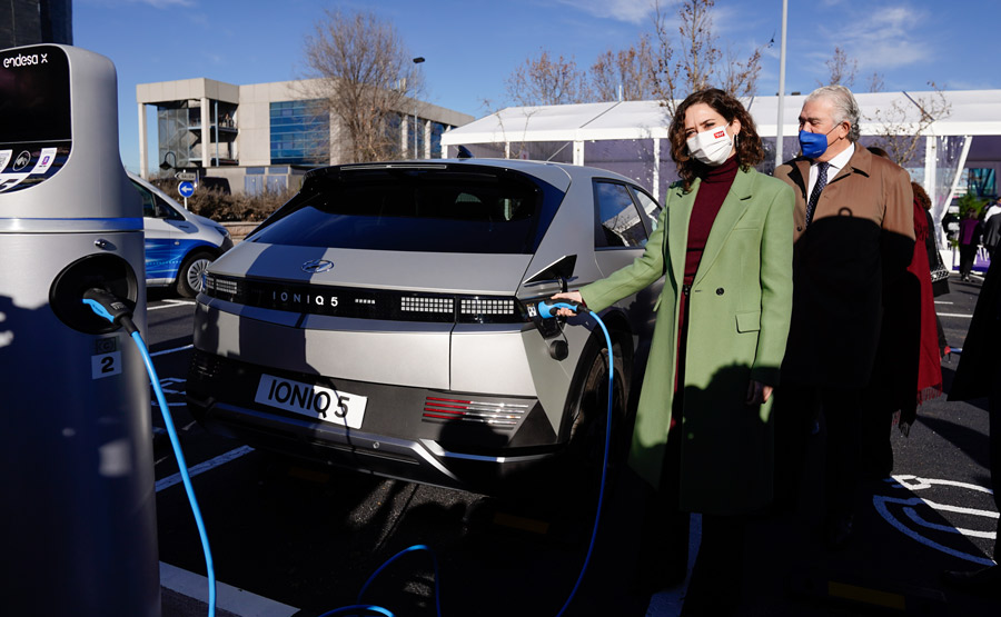 Abre la mayor electrolinera de España en Pozuelo de Alarcón