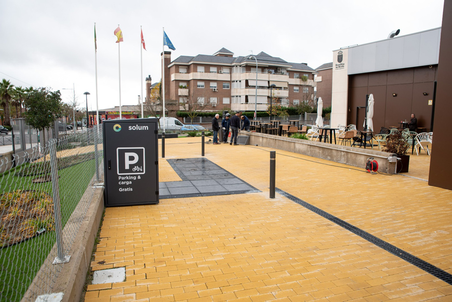 Nuevos puntos de carga gratuitos para patinetes eléctricos en el Condesa de Chinchón de Boadilla del Monte Nuevos puntos de carga gratuitos para patinetes eléctricos en el Condesa de Chinchón de Boadilla del Monte