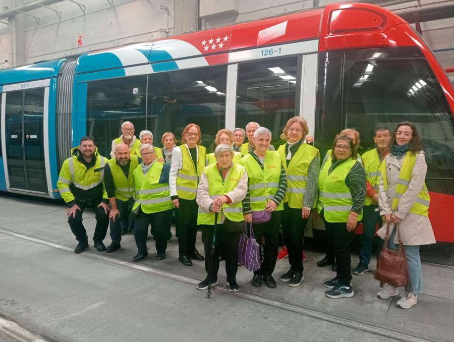 Metro Ligero Oeste participa en la campaña 'Caminando seguros'