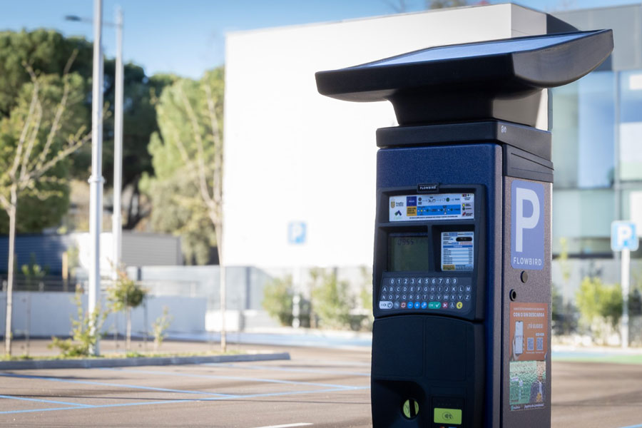 Ampliada la zona azul a la avenida de España y al nuevo aparcamiento de HM Montepríncipe en Boadilla del Monte
