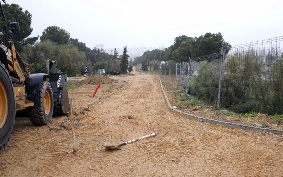Una senda para peatones y bicicletas conectará Valdepastores y el Encinar con el skatepark