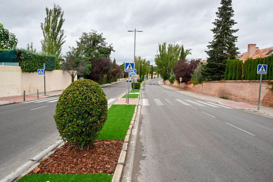 Terminadas las obras de mejora en la mediana de Valdepastores en Boadilla del Monte