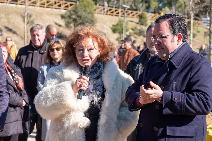 Inaugurado un nuevo parque en Boadilla del Monte dedicado a la actriz y vecina Mary Paz Pondal