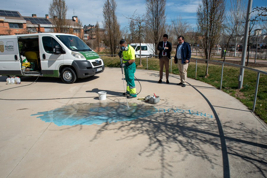 Eliminados más de 1.600 grafitis en el último semestre en Boadilla del Monte