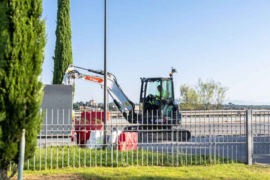 Nueva iluminación en la carretera del cementerio de Boadilla del Monte Nueva iluminación en la carretera del cementerio de Boadilla del Monte