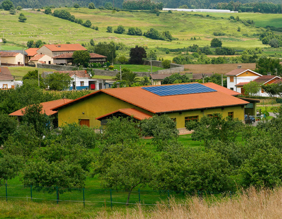 Los beneficios de instalar placas solares con baterías